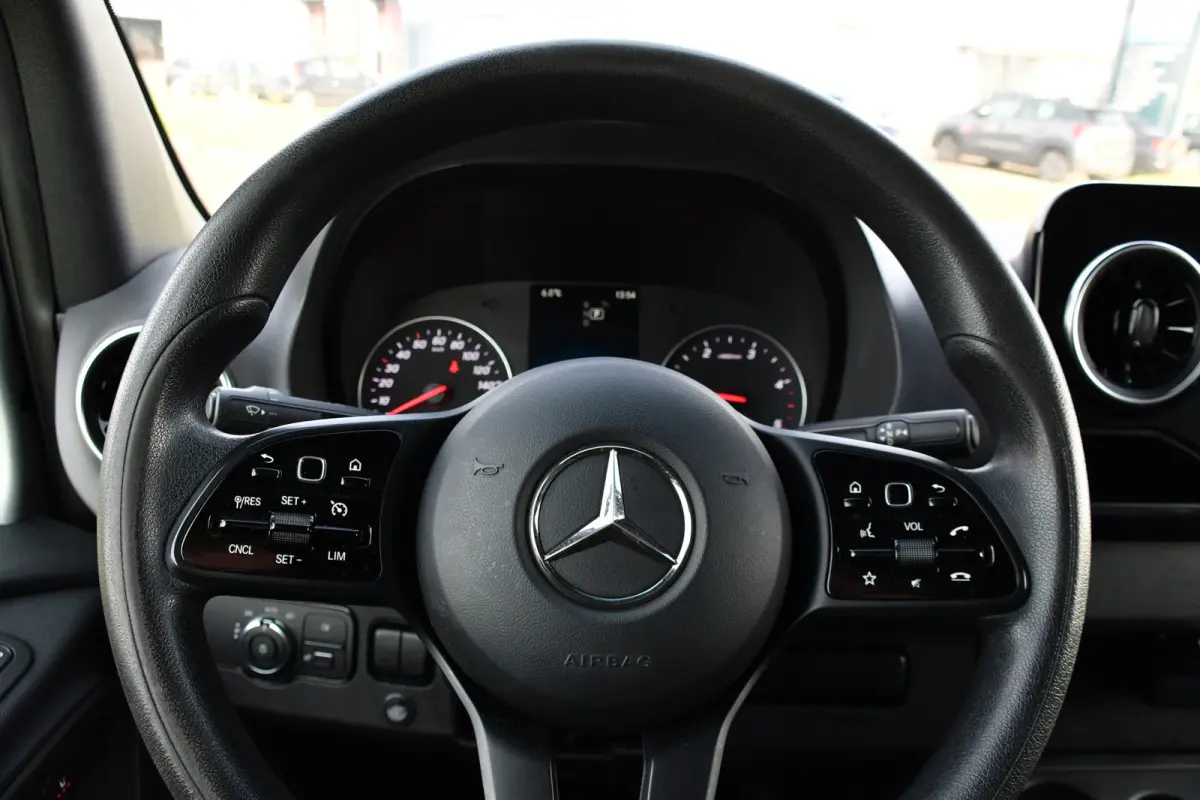 316 2.2 CDI L2H2 PB Edition Full Options! 360 Camera, Cruise, LED, Carplay, 10,5'' Mbux, Stoelverwarming, NAVI, Automaat, Uniek!