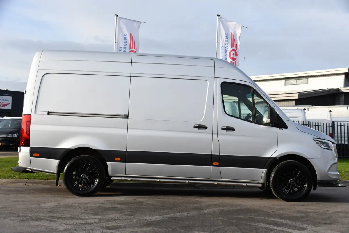 316 2.2 CDI L2H2 PB Edition Full Options! 360 Camera, Cruise, LED, Carplay, 10,5'' Mbux, Stoelverwarming, NAVI, Automaat, Uniek!