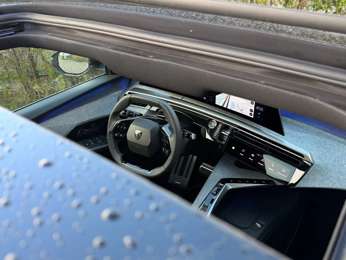 1.6 plug-in Hybrid 225 GT | DEMO DEAL | Schuifdak | Masasge | 360 Camera | Alcantara | Carplay | Memory | elektr. Klep | Matrix | Keyless | Stoel+Stuurverwarming | Adapt. Cruise