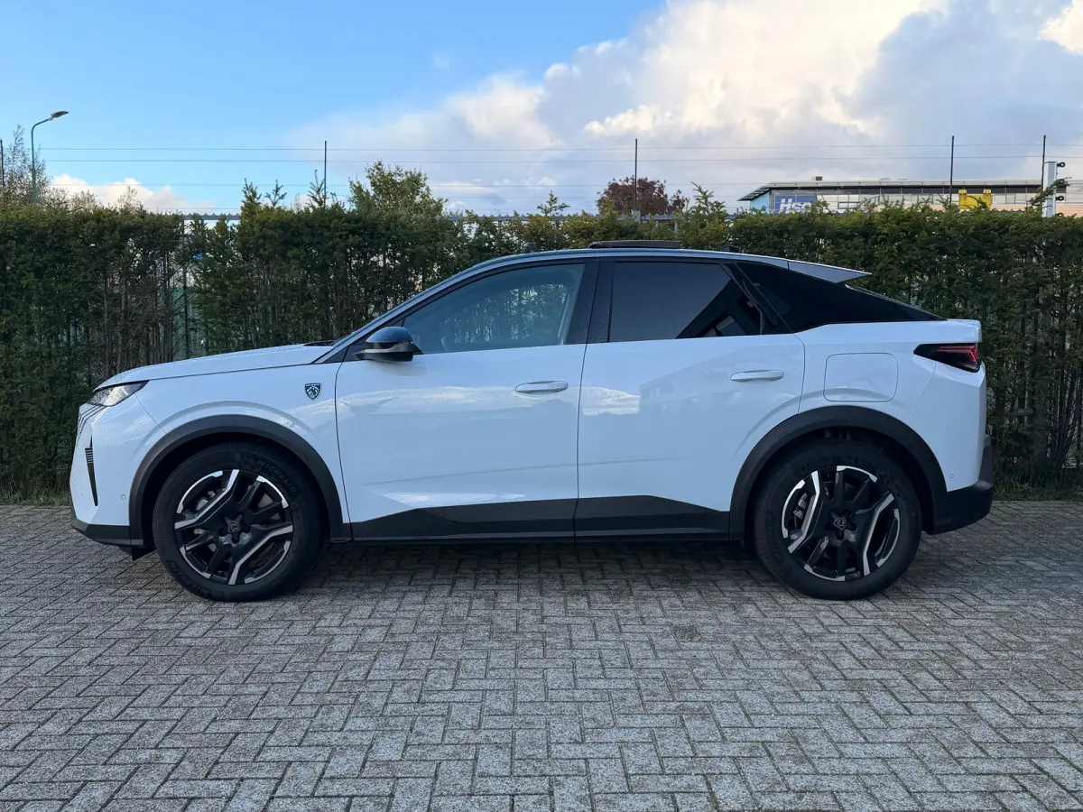 1.6 plug-in Hybrid 225 GT | DEMO DEAL | Schuifdak | Masasge | 360 Camera | Alcantara | Carplay | Memory | elektr. Klep | Matrix | Keyless | Stoel+Stuurverwarming | Adapt. Cruise