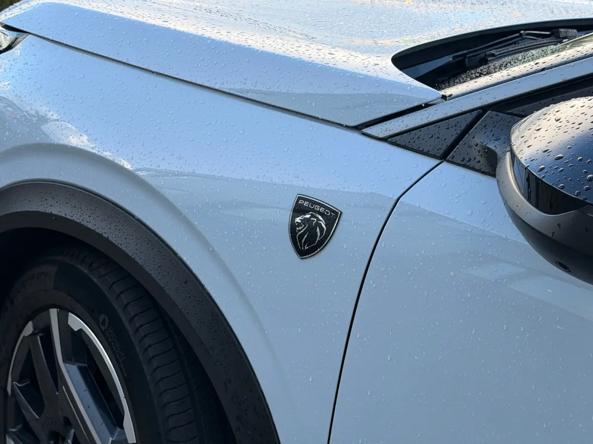 1.6 plug-in Hybrid 225 GT | DEMO DEAL | Schuifdak | Masasge | 360 Camera | Alcantara | Carplay | Memory | elektr. Klep | Matrix | Keyless | Stoel+Stuurverwarming | Adapt. Cruise