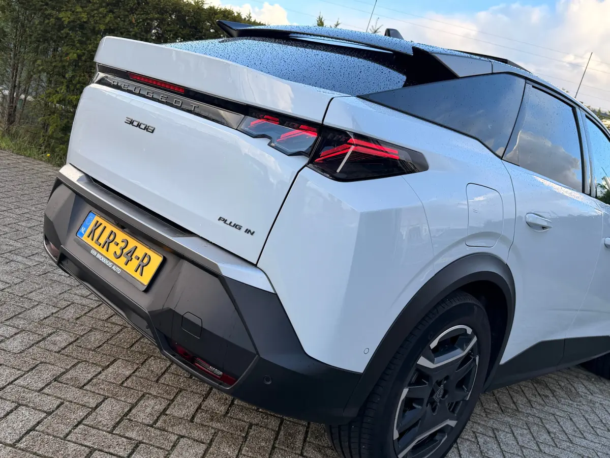 1.6 plug-in Hybrid 225 GT | DEMO DEAL | Schuifdak | Masasge | 360 Camera | Alcantara | Carplay | Memory | elektr. Klep | Matrix | Keyless | Stoel+Stuurverwarming | Adapt. Cruise