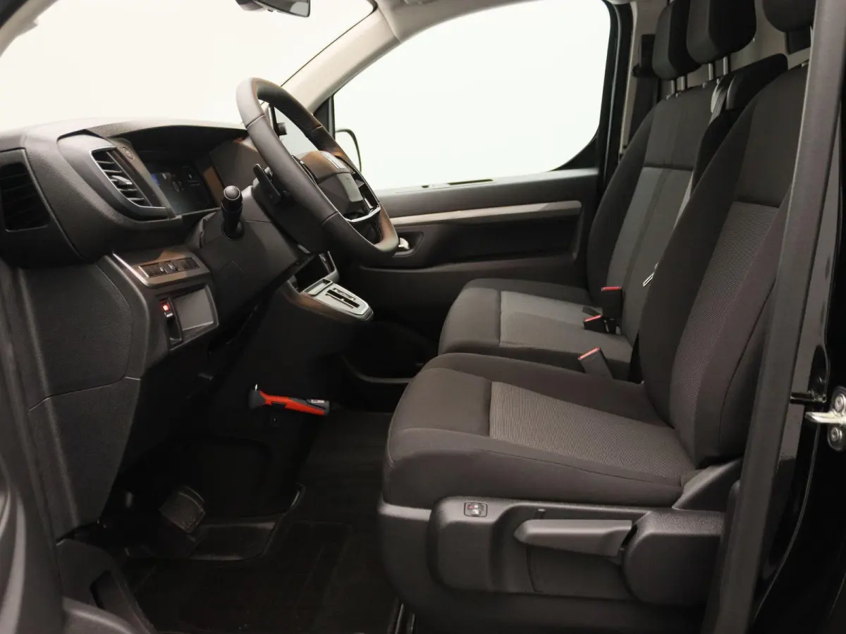 L3 75 kWh DEMOVOORDEEL | Camera | Cruise Control | Apple Carplay&Android Auto | Sensoren Achter | Betimmering | Automaat | 2+6 jaar garantie!