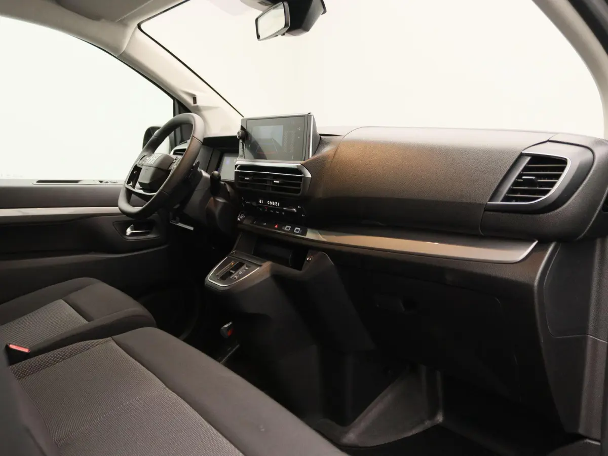 L3 75 kWh DEMOVOORDEEL | Camera | Cruise Control | Apple Carplay&Android Auto | Sensoren Achter | Betimmering | Automaat | 2+6 jaar garantie!