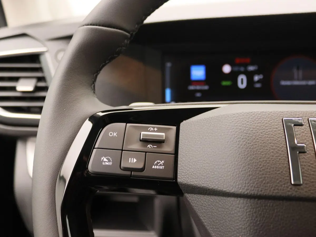 L3 75 kWh DEMOVOORDEEL | Camera | Cruise Control | Apple Carplay&Android Auto | Sensoren Achter | Betimmering | Automaat | 2+6 jaar garantie!