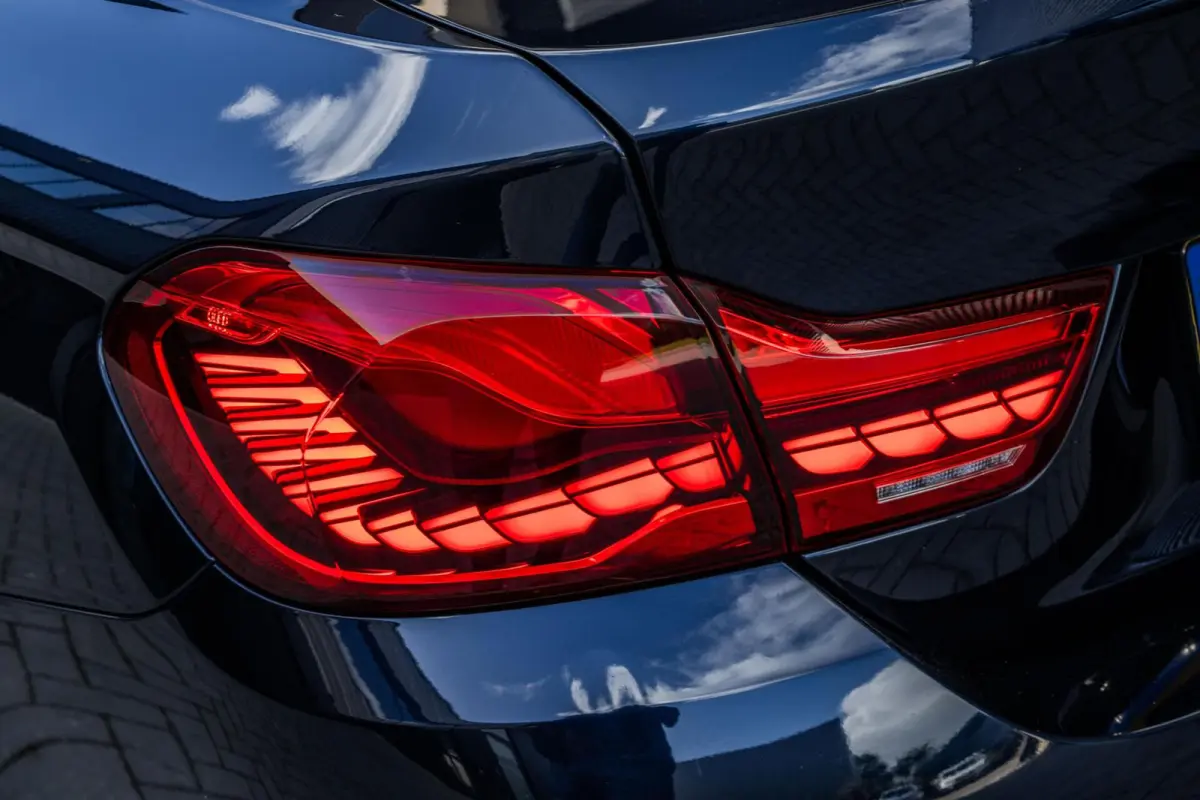 420i M-Sport | PANO | 20" | CARPLAY | LEER | VIRTUAL