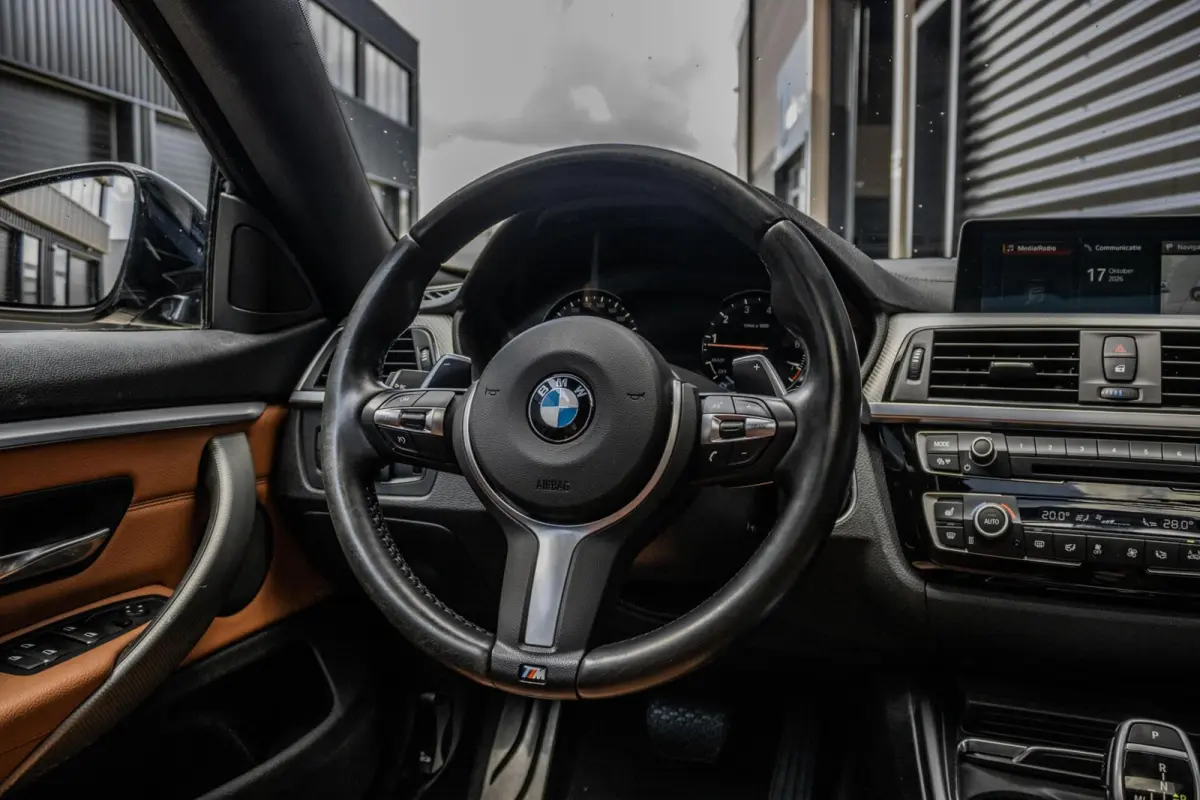 420i M-Sport | PANO | 20" | CARPLAY | LEER | VIRTUAL