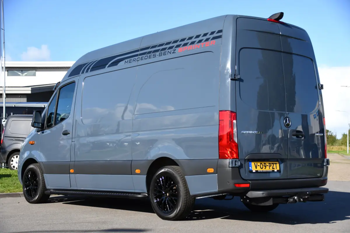 315 1.9 CDI RWD L2H2 PB Edition FACELIFT! Camera, Adaptieve Cruise, LED, 150pk, Automaat, 10,5'' Mbux, Sensoren, 3 Jaar Garantie, Uniek!