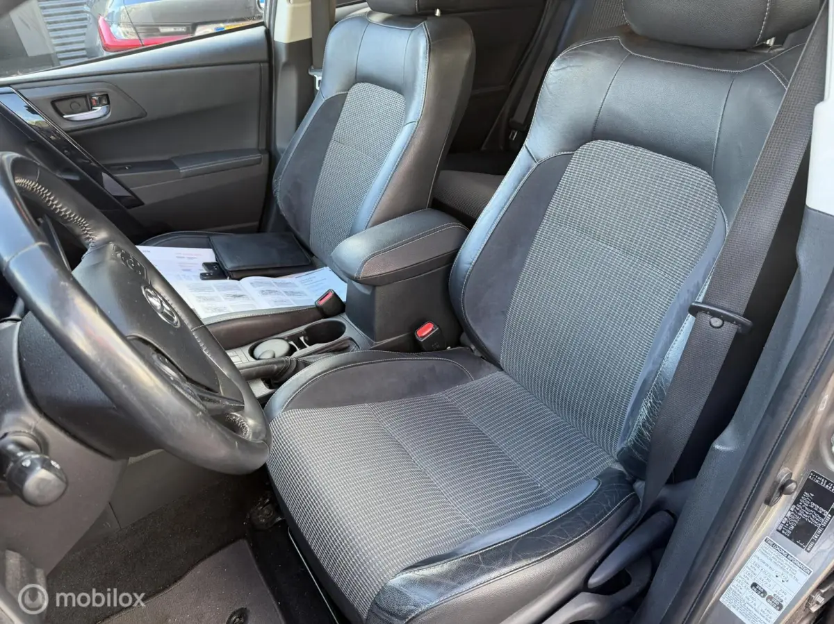 1.8 Hybrid Executive Half Leder Nav Camera Trekh Nap