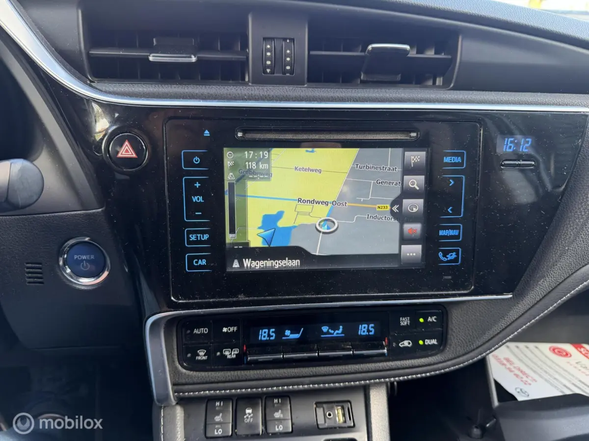 1.8 Hybrid Executive Half Leder Nav Camera Trekh Nap