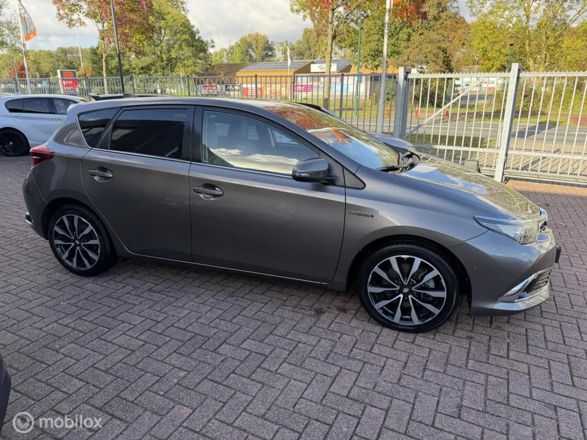 1.8 Hybrid Executive Half Leder Nav Camera Trekh Nap