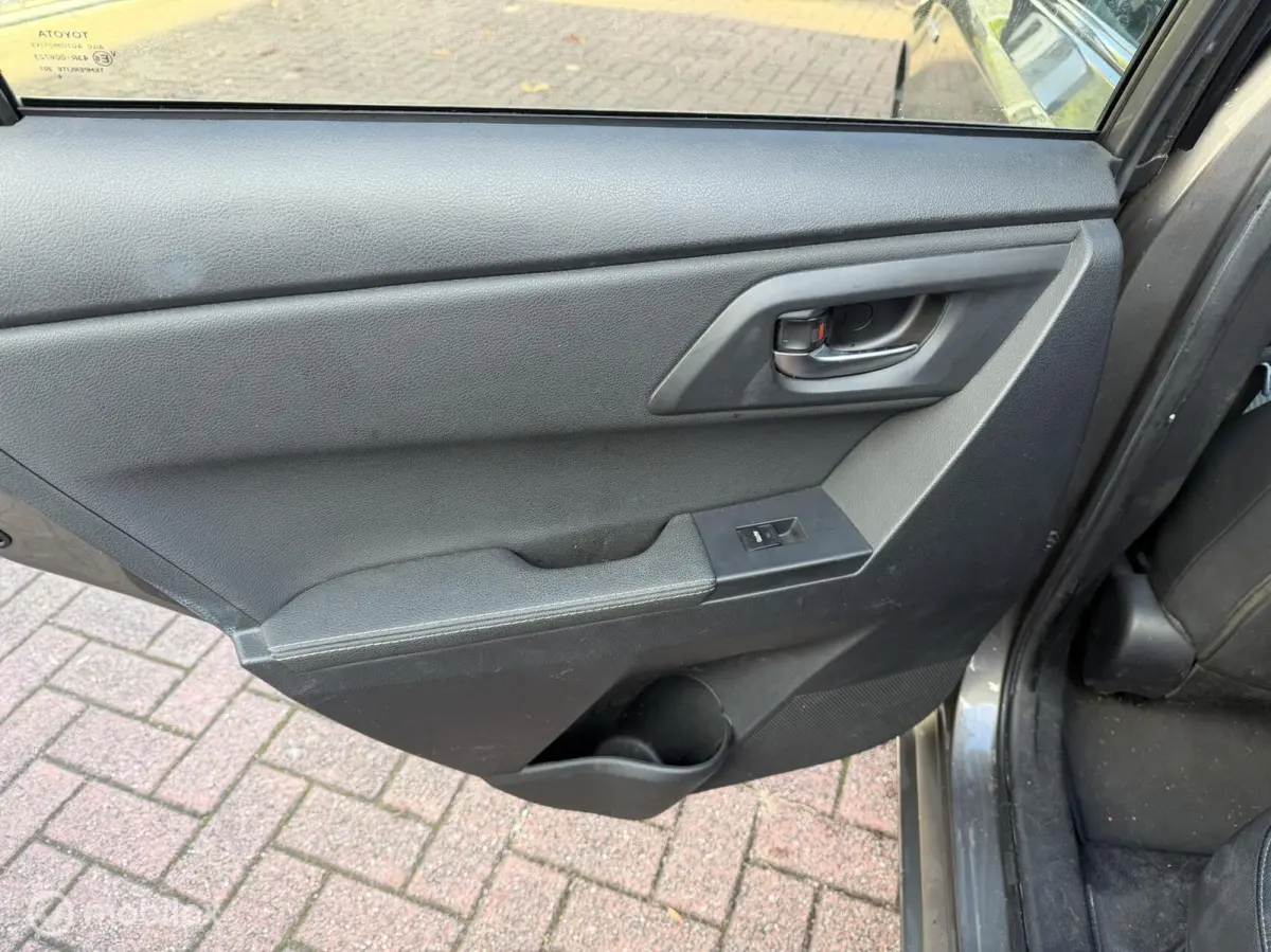 1.8 Hybrid Executive Half Leder Nav Camera Trekh Nap
