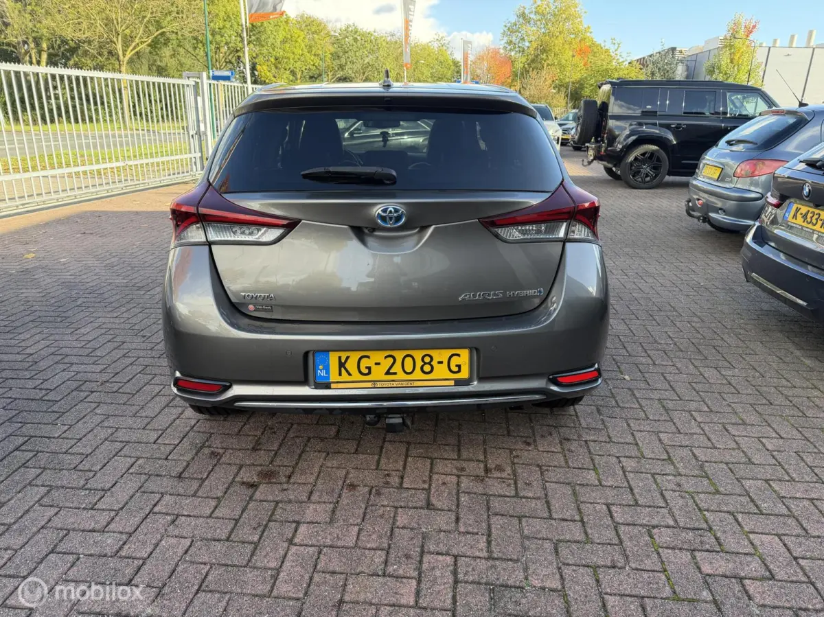 1.8 Hybrid Executive Half Leder Nav Camera Trekh Nap
