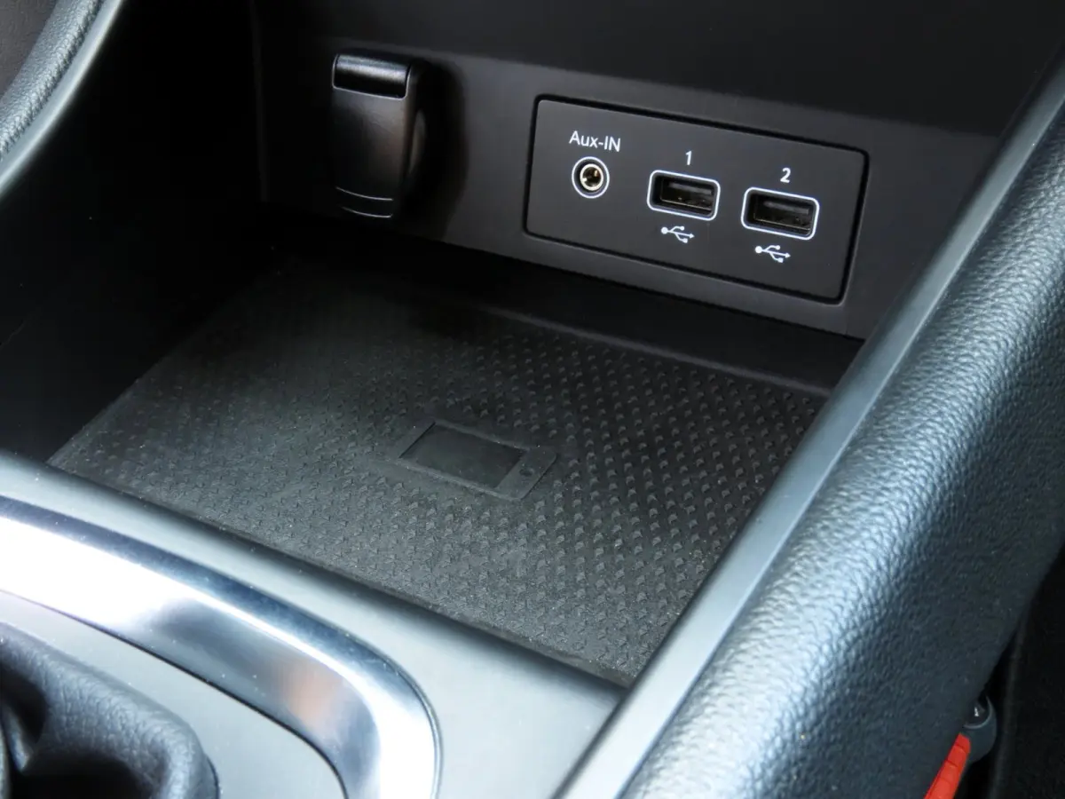 1.3 TCe 130 Intens Two-Tone AUTOMAAT | 1e EIGENAAR | CAMERA | CARPLAY | KEYLESS ENTRY | LED KOPLAMPEN | NAVI |