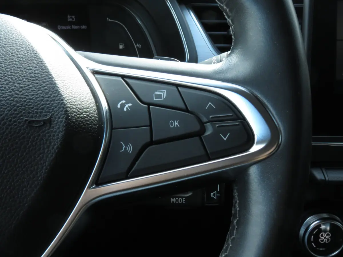 1.3 TCe 130 Intens Two-Tone AUTOMAAT | 1e EIGENAAR | CAMERA | CARPLAY | KEYLESS ENTRY | LED KOPLAMPEN | NAVI |