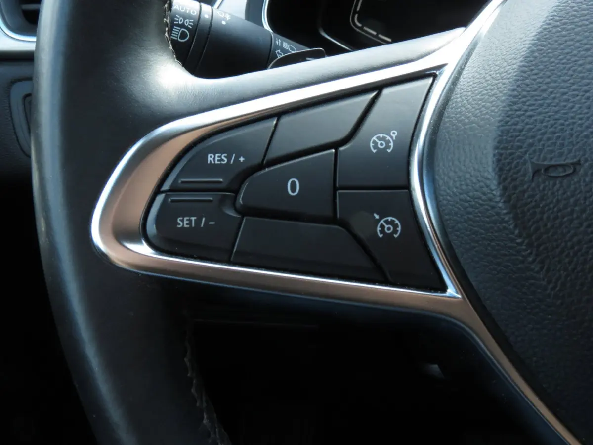 1.3 TCe 130 Intens Two-Tone AUTOMAAT | 1e EIGENAAR | CAMERA | CARPLAY | KEYLESS ENTRY | LED KOPLAMPEN | NAVI |