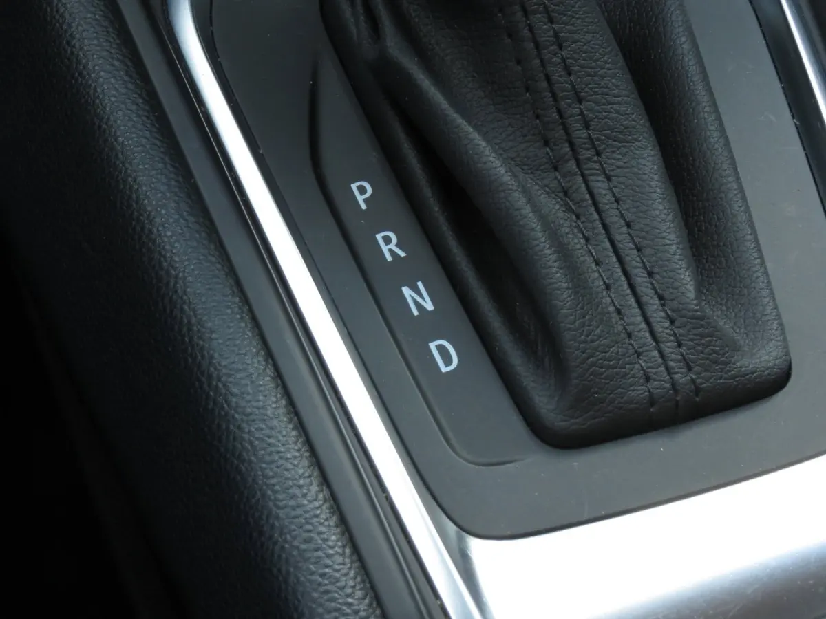 1.3 TCe 130 Intens Two-Tone AUTOMAAT | 1e EIGENAAR | CAMERA | CARPLAY | KEYLESS ENTRY | LED KOPLAMPEN | NAVI |
