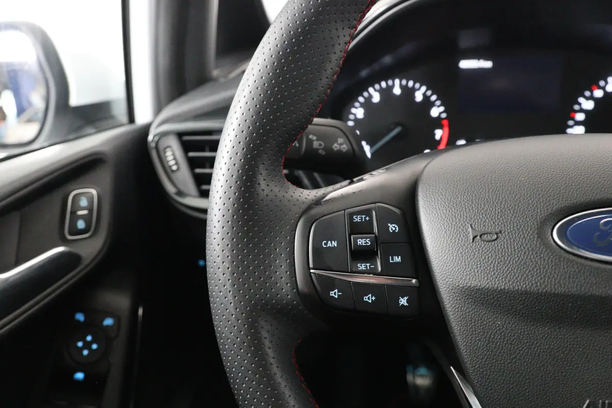 1.0 EcoBoost Hybrid ST-Line X | Dealer Onderhouden! | LED | Winterpack | B&O | Camera | Clima | Navi | Cruise | Parkeersensoren V+A | Keyless | DAB | Lichtmetalen Velgen