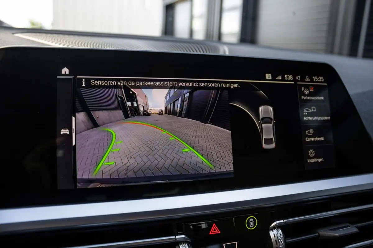 318i M-Sport 4-Cil | PANO | CARBON | DRAVITGRAU | ALCANTARA | CARPLAY | 50 JAHRE