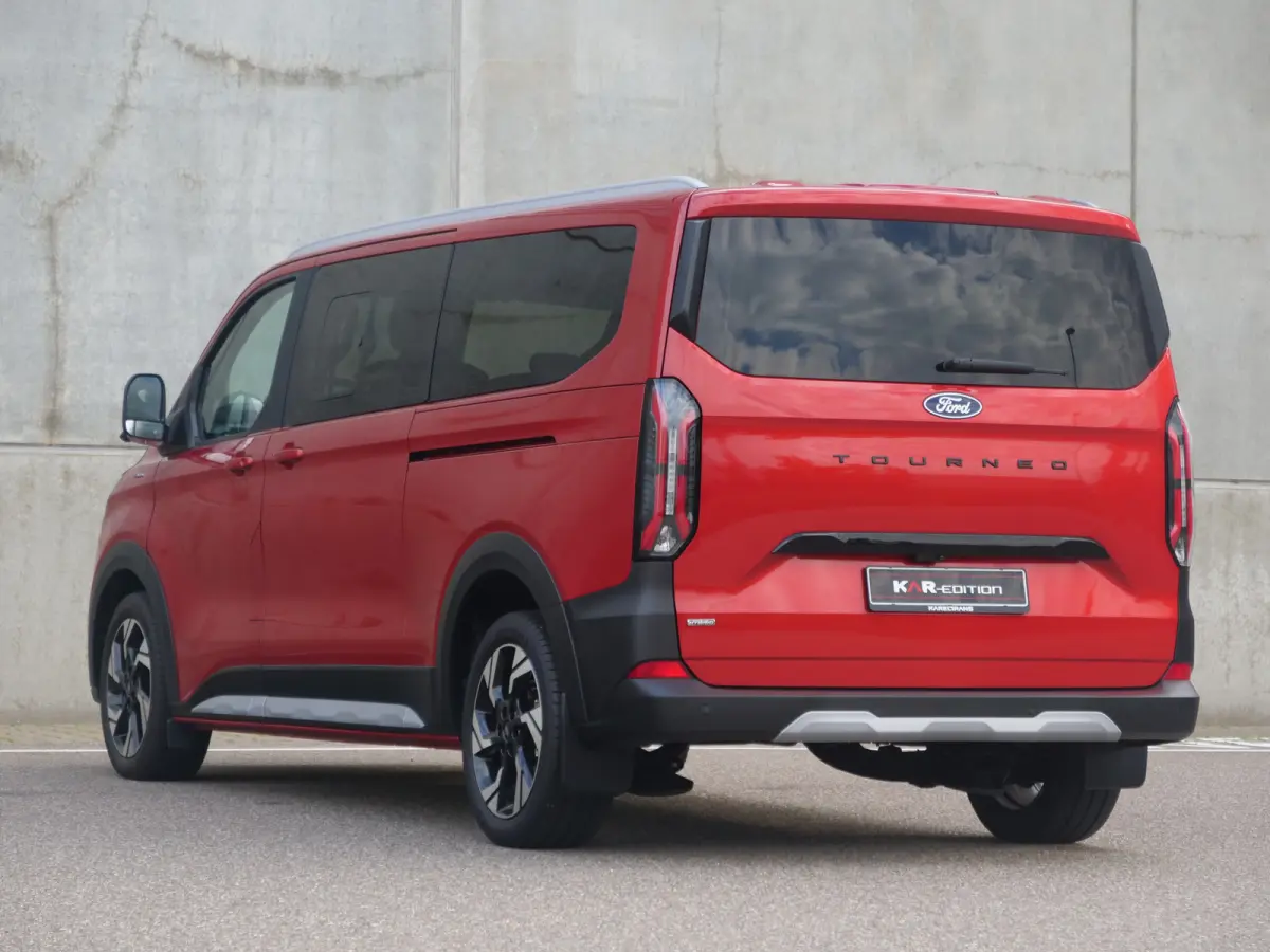 Tourneo 2.5 PHEV L2H1 Titanium | 8-persoons | Active | B&O sound | panorama..