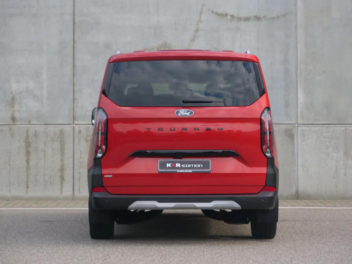 Tourneo 2.5 PHEV L2H1 Titanium | 8-persoons | Active | B&O sound | panorama..