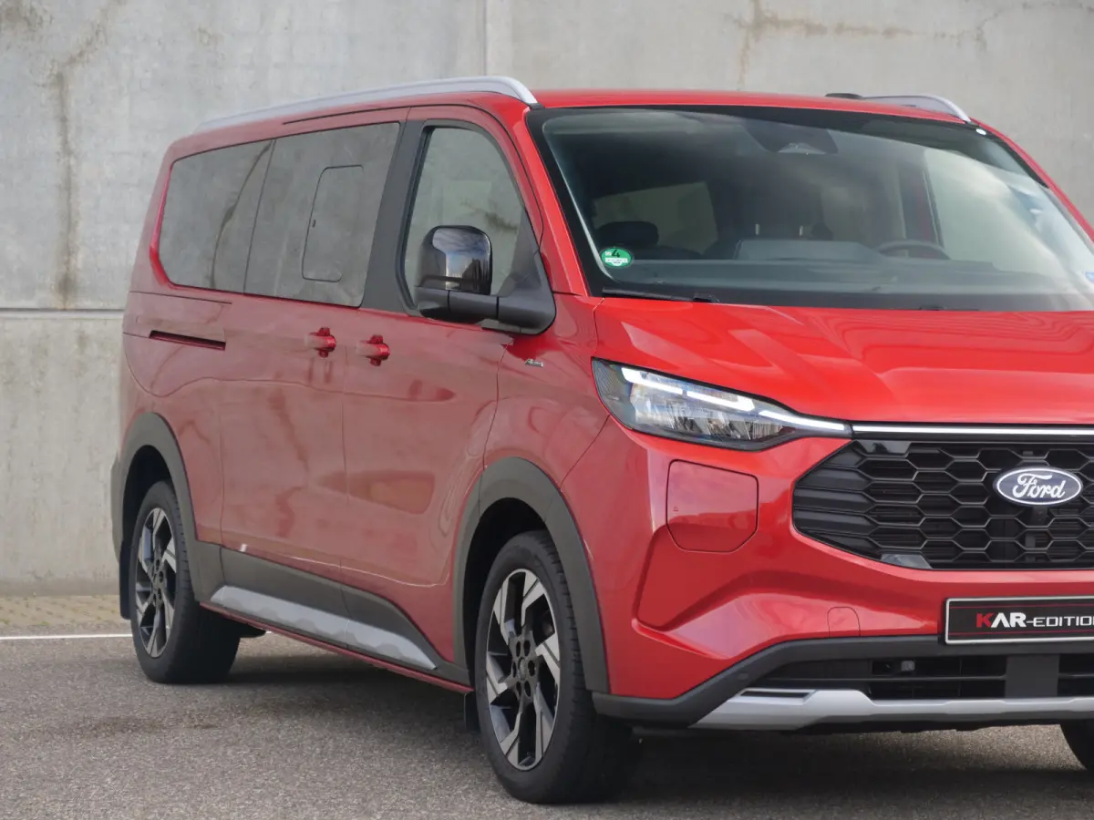 Tourneo 2.5 PHEV L2H1 Titanium | 8-persoons | Active | B&O sound | panorama..