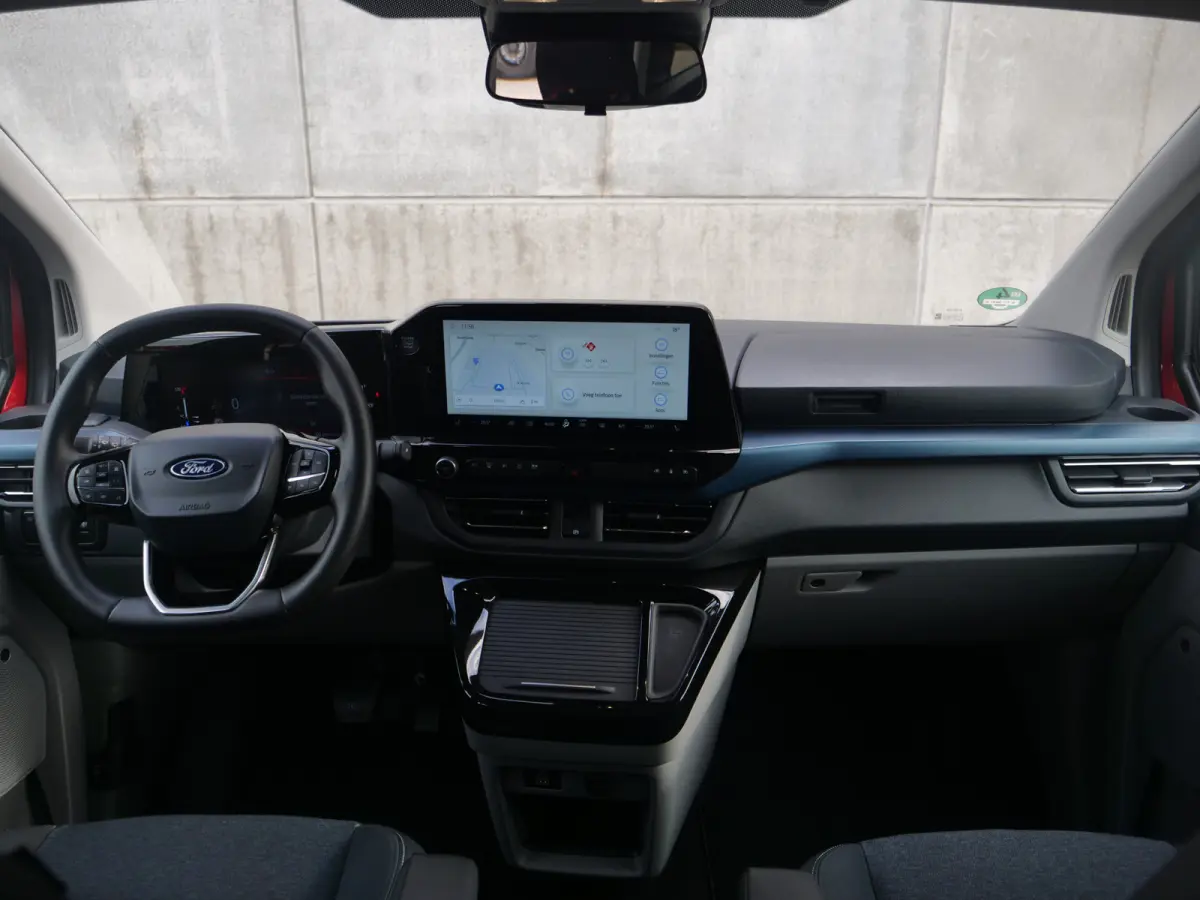 Tourneo 2.5 PHEV L2H1 Titanium | 8-persoons | Active | B&O sound | panorama..