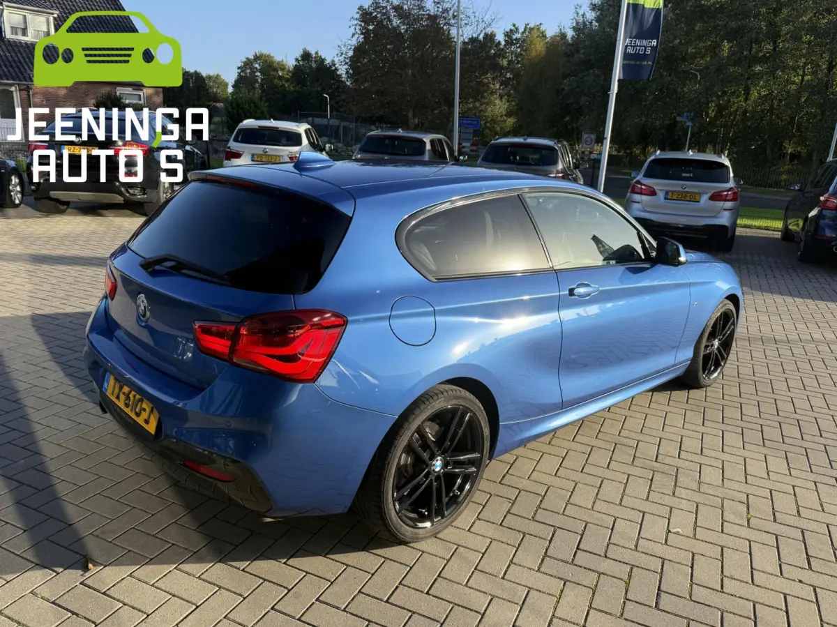 116i Executive|M-pakket|Leer|Navi|Stoelverwarming