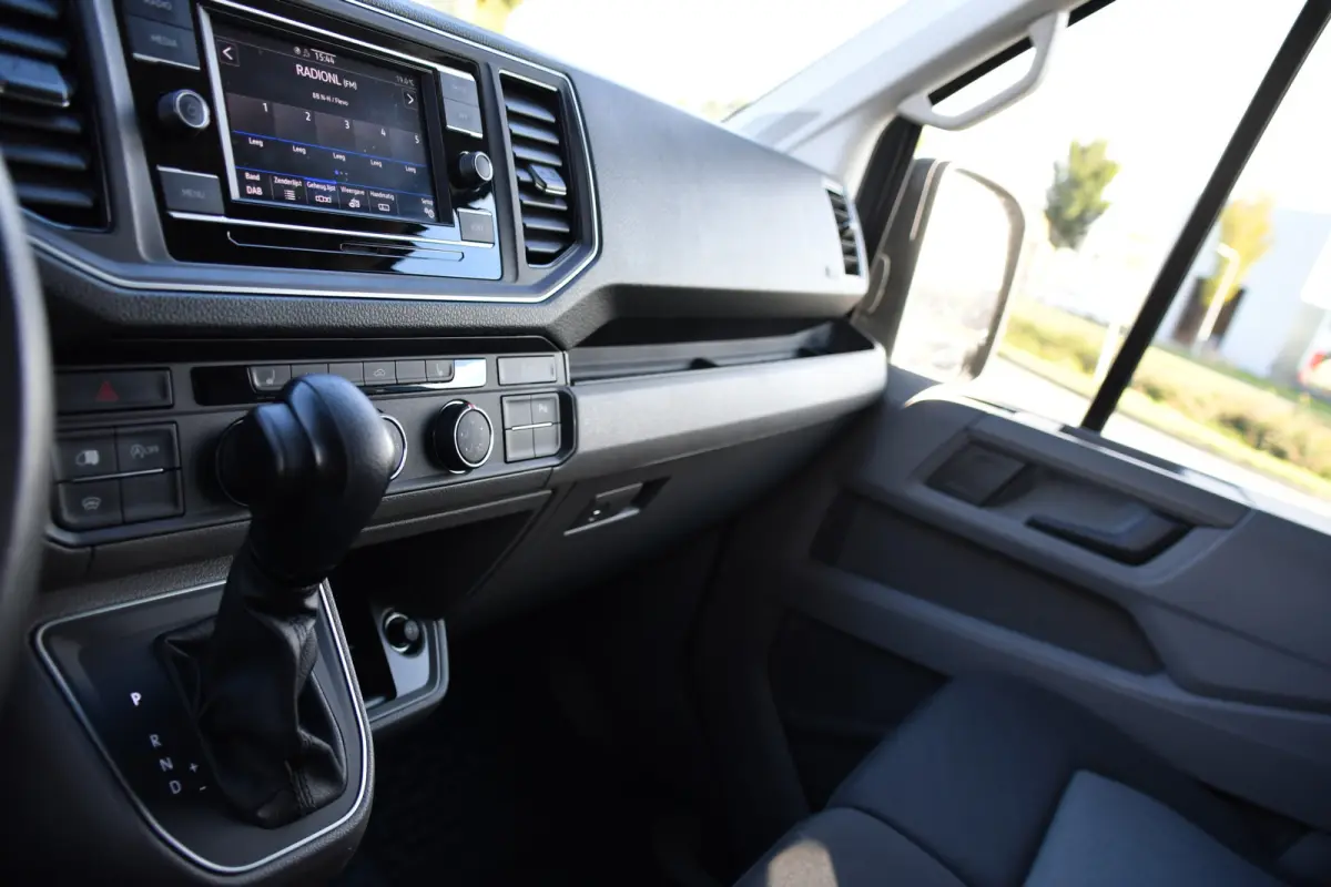 35 2.0 TDI L3H3 PB Edition Camera, Cruise, Carplay, Stoelverwarming, 177pk, LED, Geveerde Stoel, Voorruit verwarming, Massage Stoel, Uniek!