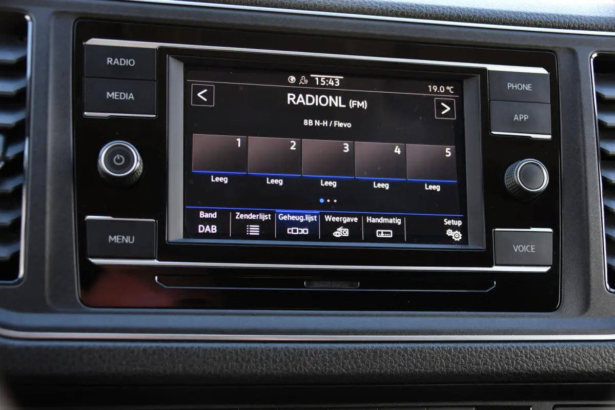 35 2.0 TDI L3H3 PB Edition Camera, Cruise, Carplay, Stoelverwarming, 177pk, LED, Geveerde Stoel, Voorruit verwarming, Massage Stoel, Uniek!