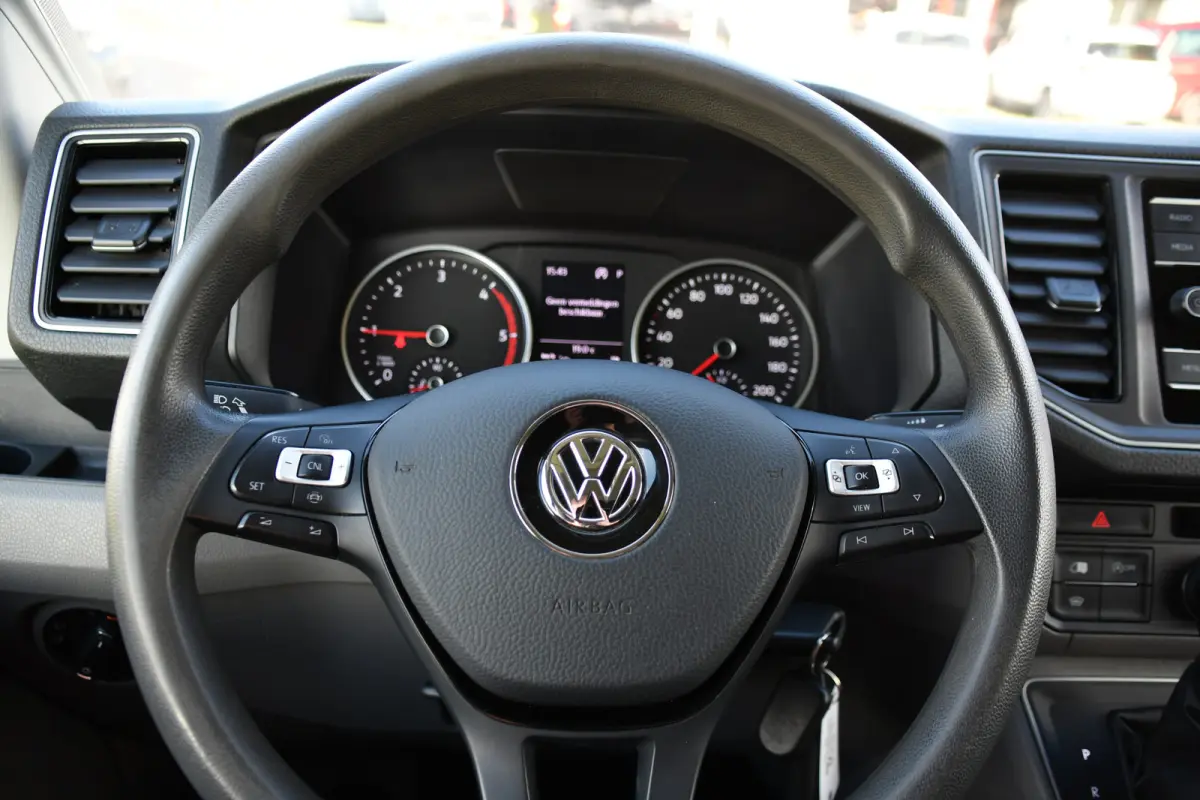 35 2.0 TDI L3H3 PB Edition Camera, Cruise, Carplay, Stoelverwarming, 177pk, LED, Geveerde Stoel, Voorruit verwarming, Massage Stoel, Uniek!