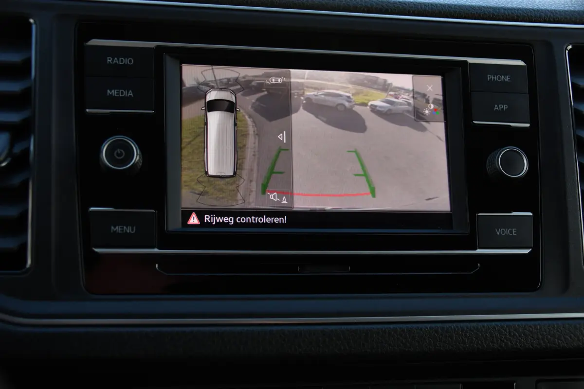 35 2.0 TDI L3H3 PB Edition Camera, Cruise, Carplay, Stoelverwarming, 177pk, LED, Geveerde Stoel, Voorruit verwarming, Massage Stoel, Uniek!