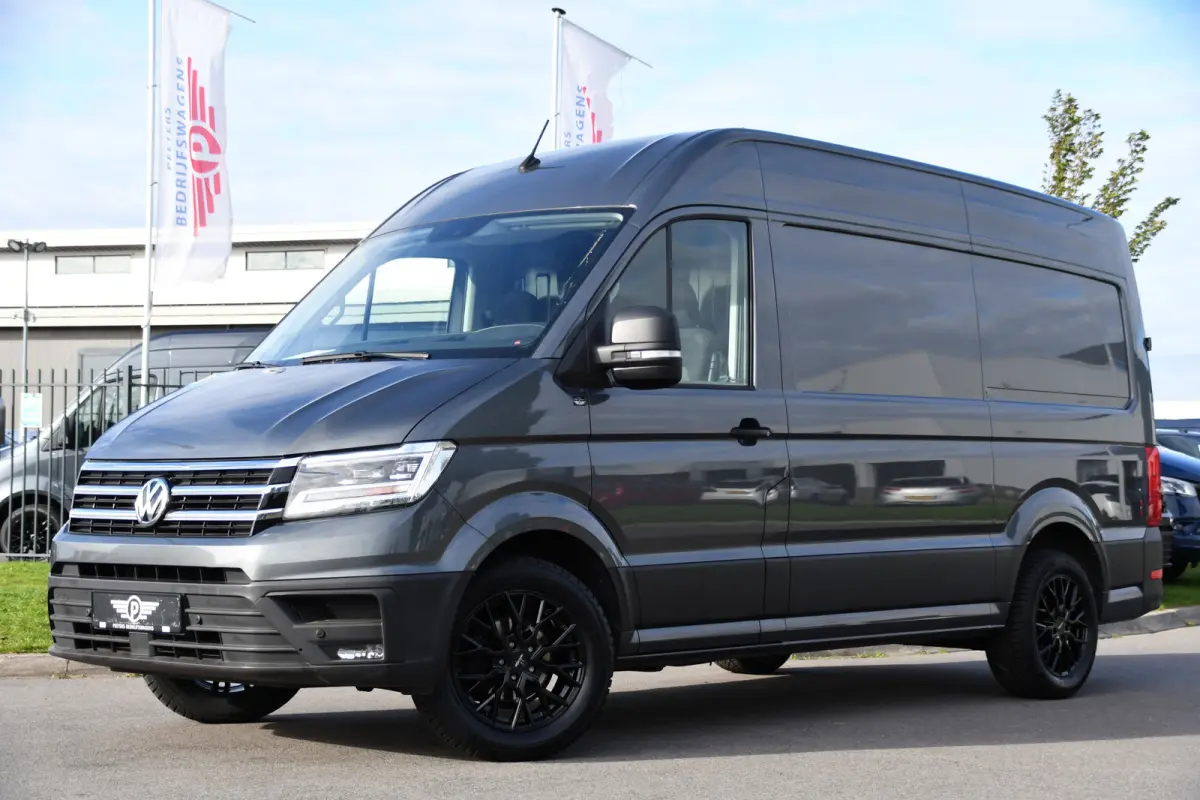 35 2.0 TDI L3H3 PB Edition Camera, Cruise, Carplay, Stoelverwarming, 177pk, LED, Geveerde Stoel, Voorruit verwarming, Massage Stoel, Uniek!