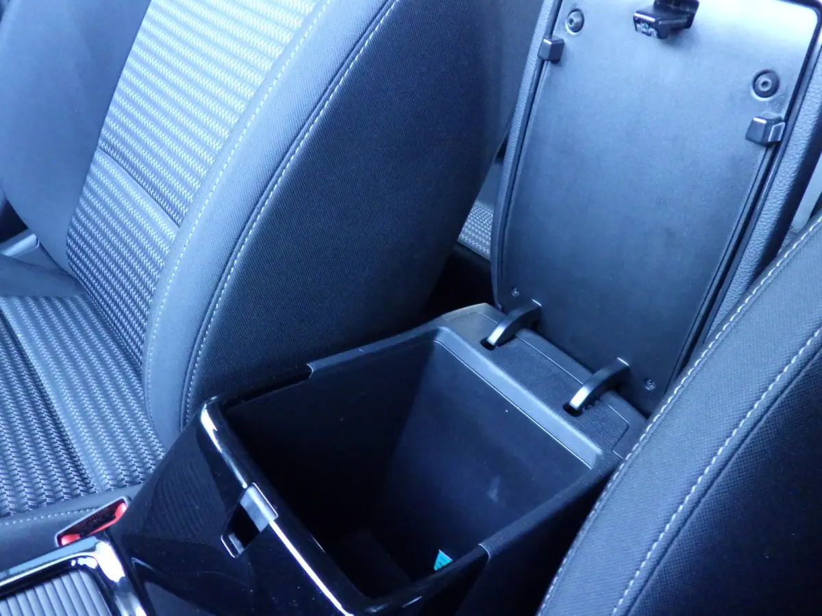 1.6 GDI Plug-In PHEV DynamicLine, Camera, Cruise, Facelift!