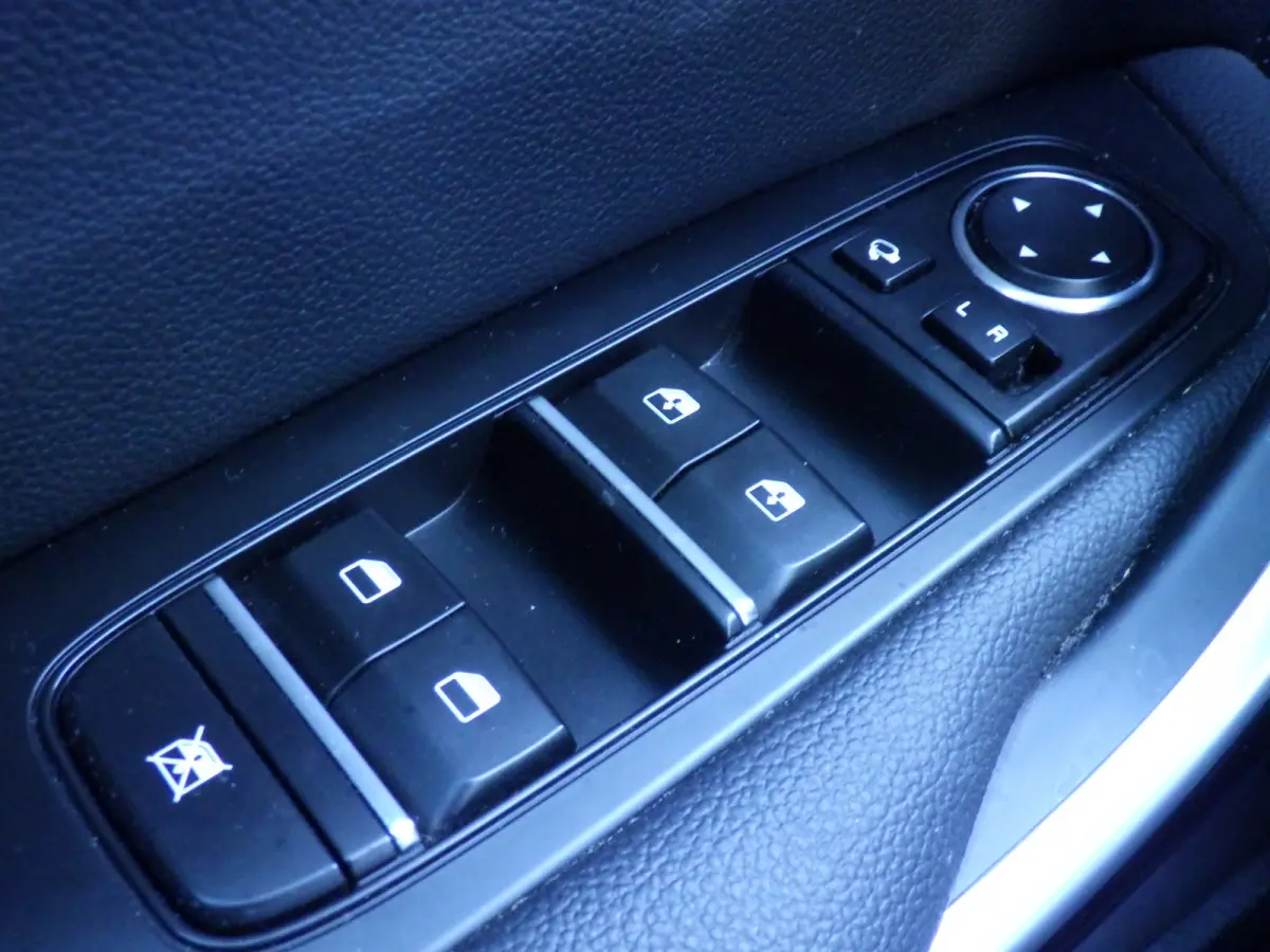 1.6 GDI Plug-In PHEV DynamicLine, Camera, Cruise, Facelift!