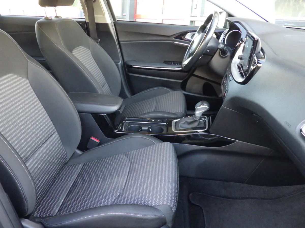 1.6 GDI Plug-In PHEV DynamicLine, Camera, Cruise, Facelift!