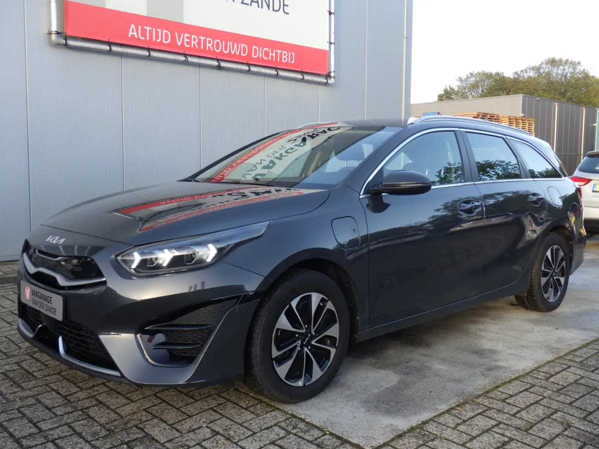 1.6 GDI Plug-In PHEV DynamicLine, Camera, Cruise, Facelift!