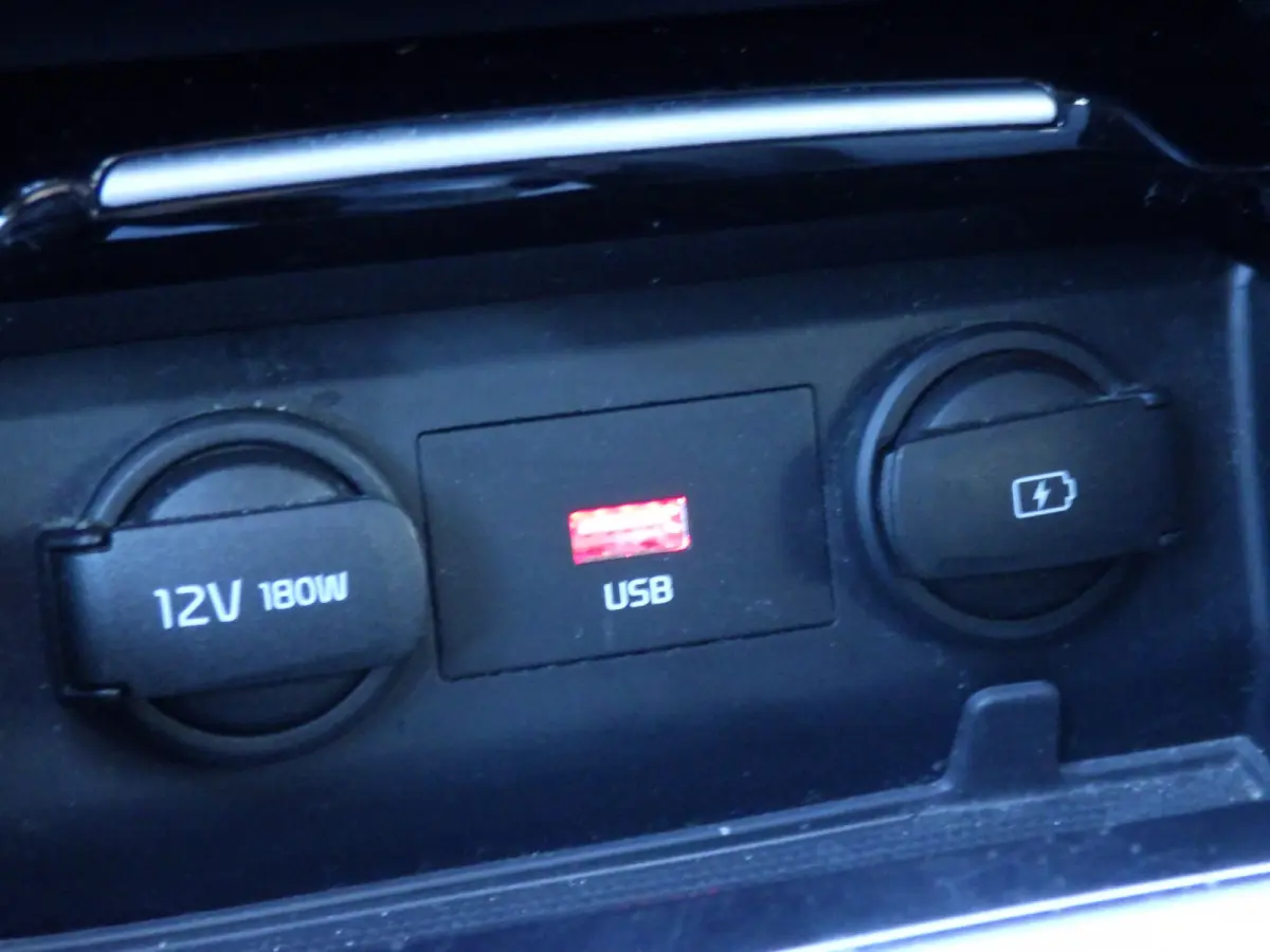 1.6 GDI Plug-In PHEV DynamicLine, Camera, Cruise, Facelift!