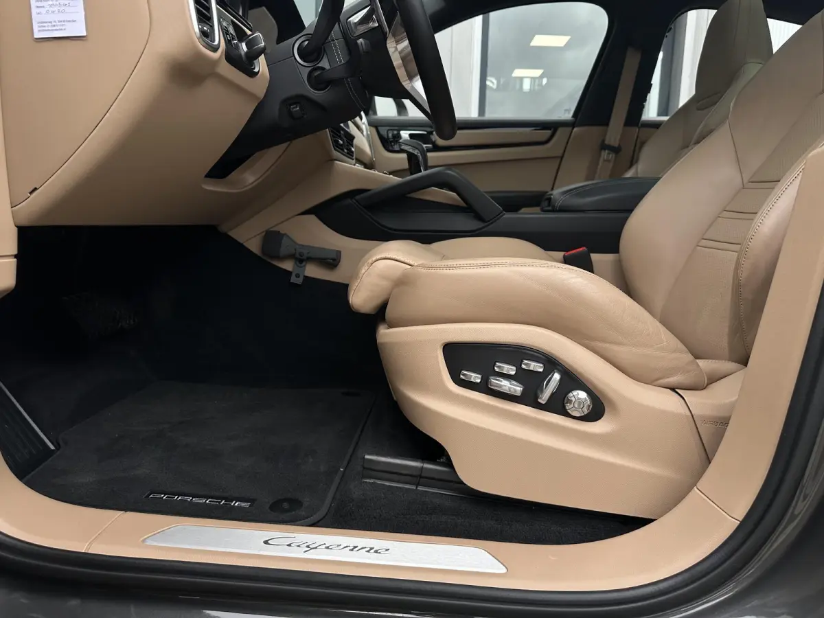 3.0 E-Hybrid |NL-Auto|Sportuitlaat|Luchtvering|Soft-Close|21"|Trekhaak elektr.|Achterasbesturing