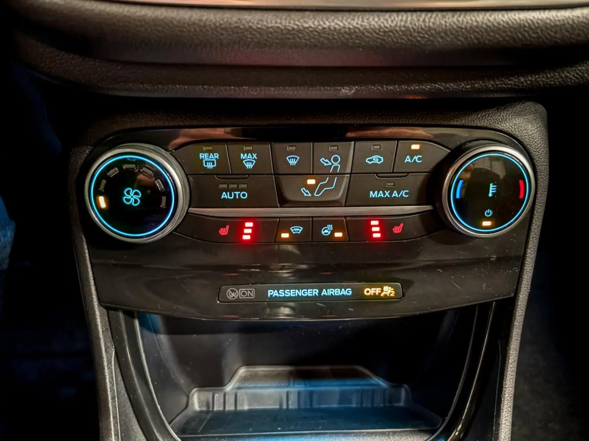 1.0 EcoBoost Titanium|1e Eigenaar|STOEL-STUUR VERWARMD|CLIMATE|NAVI|CARPLAY|CRUISE|PDC