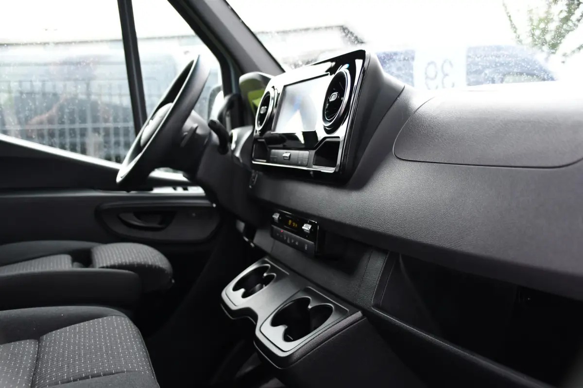317 1.9 CDI L2H2 RWD PB Edition 360 Camera, Carplay, Cruise, 3500kg Trekhaak, Stoelverwarming, Standkachel, Automaat, 10,5'' Mbux, Uniek!