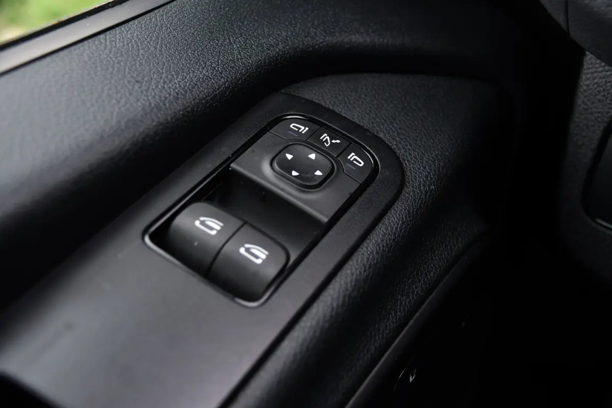 317 1.9 CDI L2H2 RWD PB Edition 360 Camera, Carplay, Cruise, 3500kg Trekhaak, Stoelverwarming, Standkachel, Automaat, 10,5'' Mbux, Uniek!