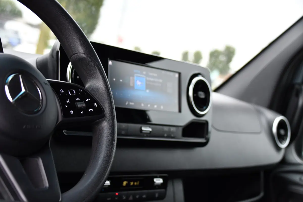 317 1.9 CDI L2H2 RWD PB Edition 360 Camera, Carplay, Cruise, 3500kg Trekhaak, Stoelverwarming, Standkachel, Automaat, 10,5'' Mbux, Uniek!