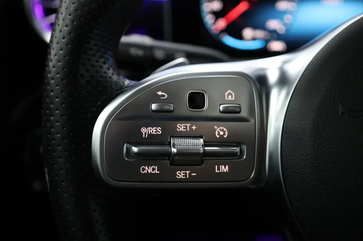 200 AMG Line LED/VIRTUAL/SFEER/PANORAMADAK/LEER+S.VERWARMING+MEMORY/360/LINE/ACC/ECC/12 MDN GARANTIE!