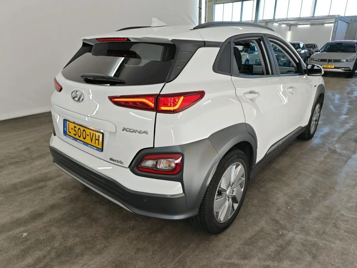 EV FASHION SKY 64 kWh (100% SOH) I 3-FASE LADEN I SCHUIF/KANTELDAK I WARMTEPOMP I UNIEKE KM-STAND