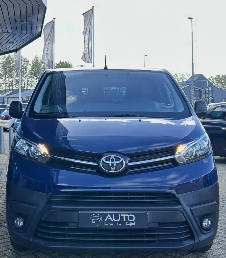 2.0 D-4D Cool Comfort 122PK | 2e Eigenaar | NL AUTO | NAP | Trekhaak | Cruise control | Achteruitrijcamera | Navigatie | Airco | 2 sleutels | NAP