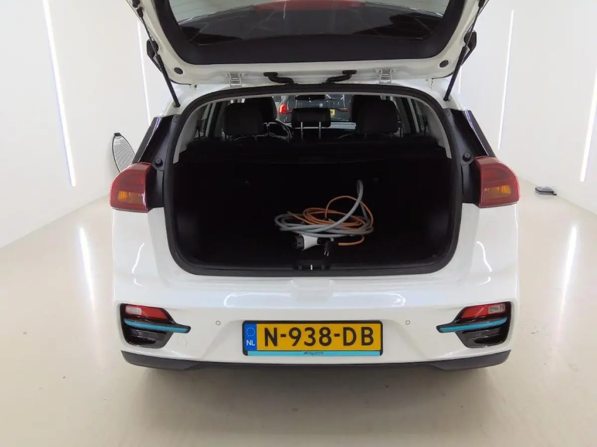 DYNAMICPLUSLINE 64 kWh (97% SOH) I AUTOMAAT I SCHUIF/KANTELDAK I ADAPTIVE CRUISE CONTROL I STOELVERWARMING