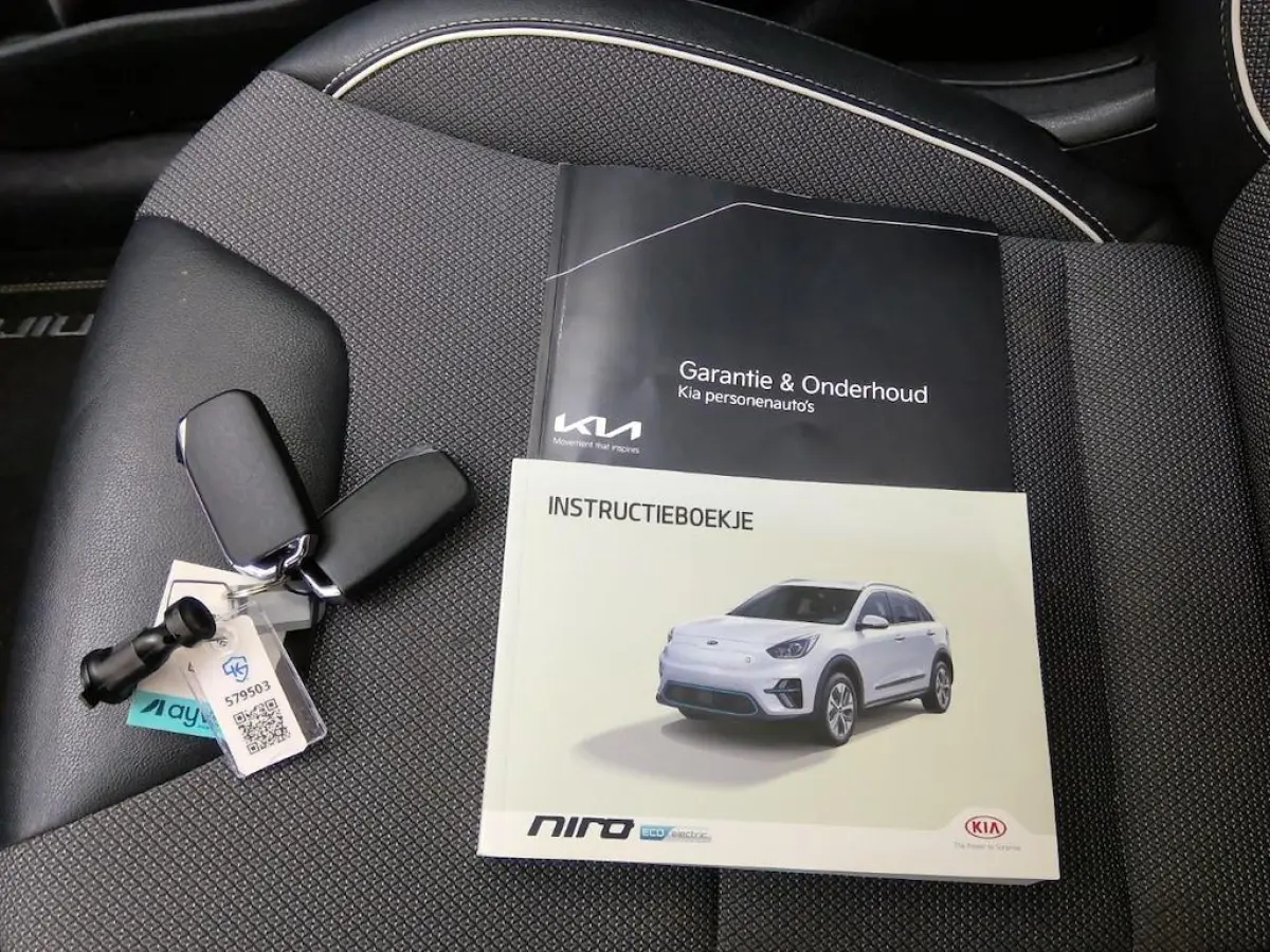 DYNAMICPLUSLINE 64 kWh (97% SOH) I AUTOMAAT I SCHUIF/KANTELDAK I ADAPTIVE CRUISE CONTROL I STOELVERWARMING