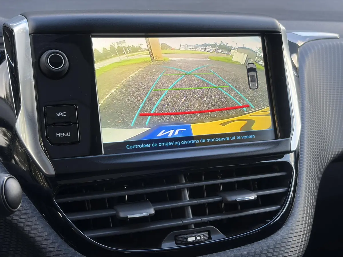 1.2 PureTech Allure ✓1e Eigenaar✓Pano✓Camera✓Navi✓D-riem vv in 2024✓Trekhaak✓Dealer Onderhouden✓Carplay✓Clima✓Cruise✓110pk✓Halfleder✓Pdc✓Lm velgen✓N.A.P✓Apk t