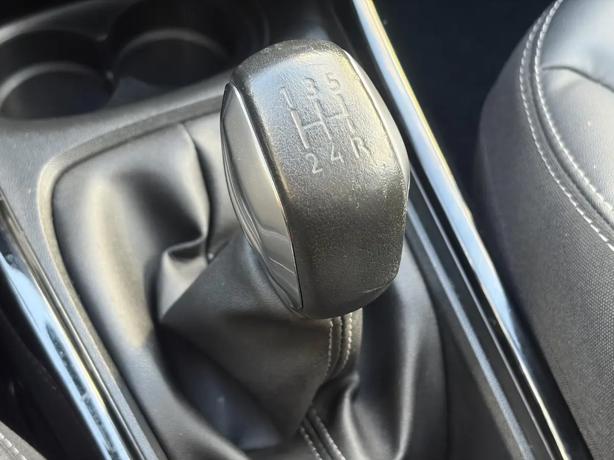 1.2 PureTech Allure ✓1e Eigenaar✓Pano✓Camera✓Navi✓D-riem vv in 2024✓Trekhaak✓Dealer Onderhouden✓Carplay✓Clima✓Cruise✓110pk✓Halfleder✓Pdc✓Lm velgen✓N.A.P✓Apk t